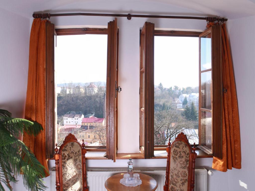 מלאדה בולסלאב Hotel Zlaty Kohout מראה חיצוני תמונה
