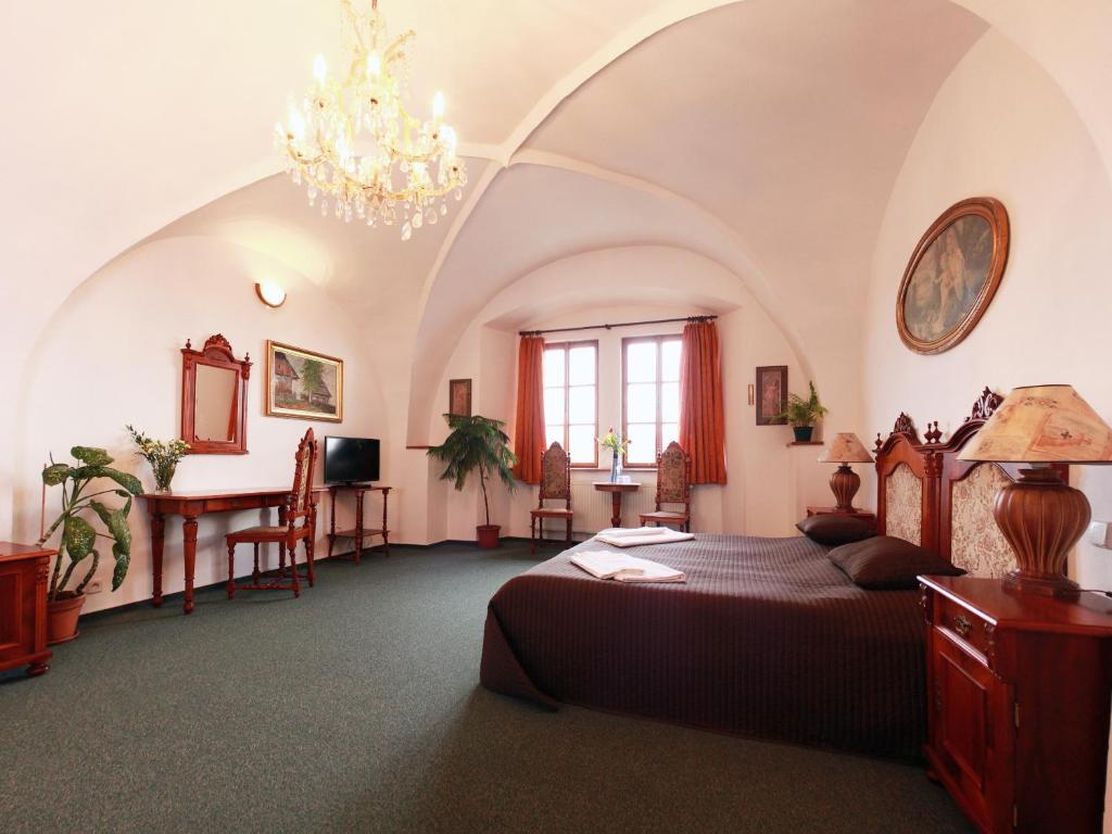 מלאדה בולסלאב Hotel Zlaty Kohout מראה חיצוני תמונה