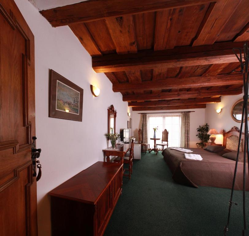 מלאדה בולסלאב Hotel Zlaty Kohout מראה חיצוני תמונה
