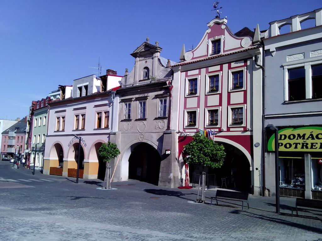 מלאדה בולסלאב Hotel Zlaty Kohout מראה חיצוני תמונה